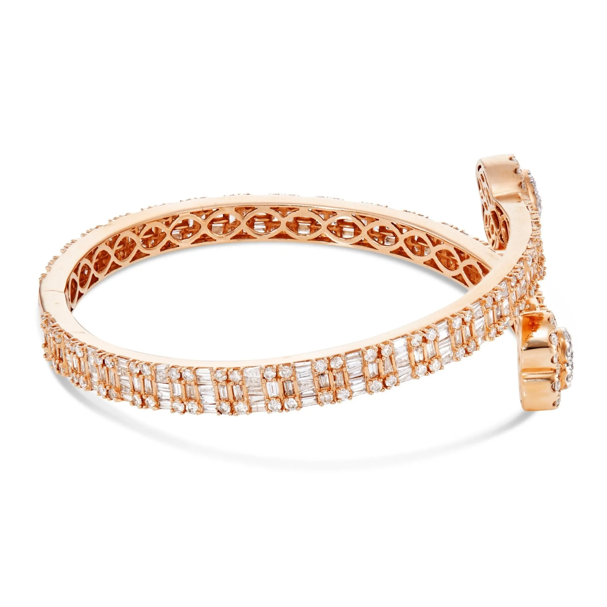 14K Gold 4.69ct Baguette Diamond Eternity Heart Bangle