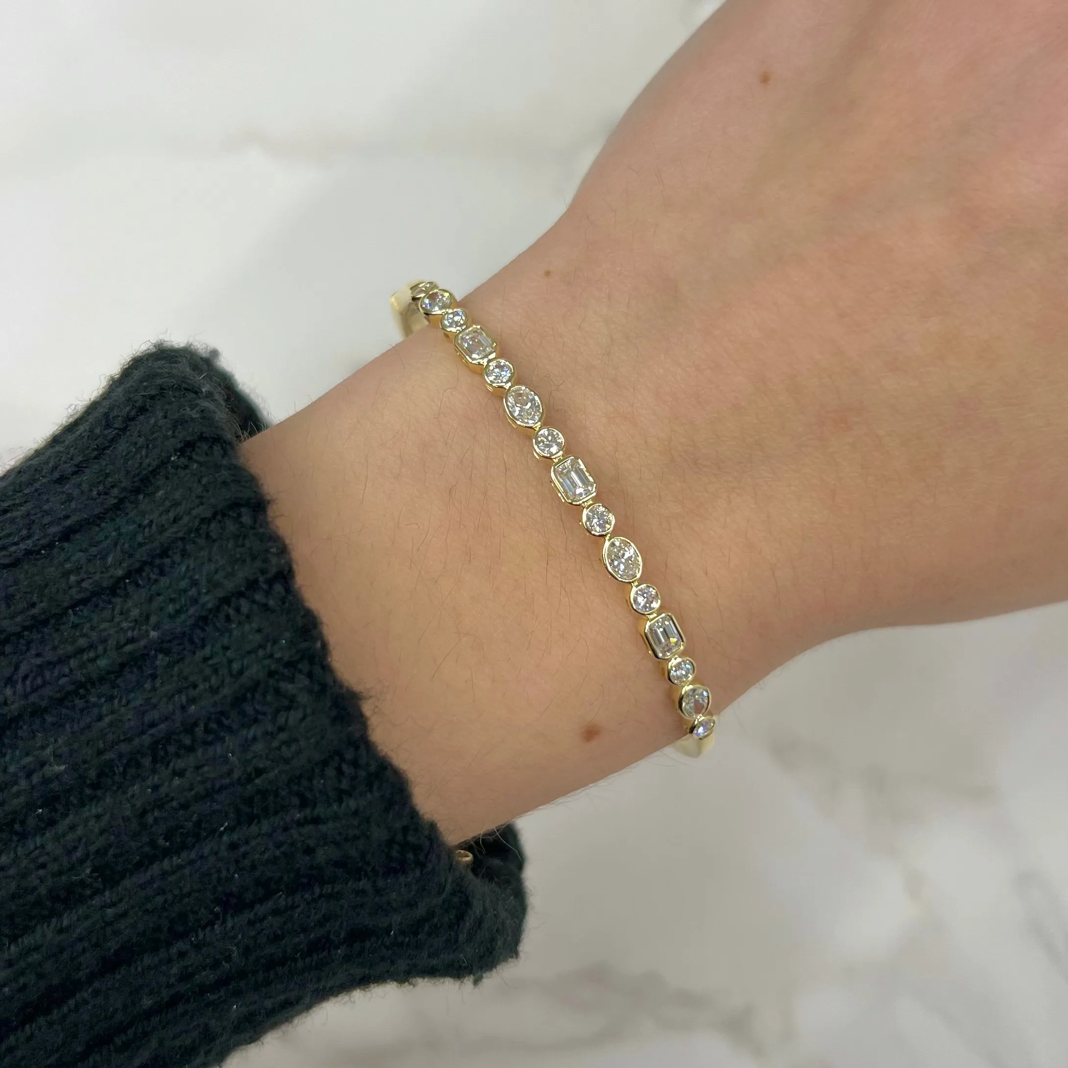 14K GOLD DIAMOND DAISY BANGLE