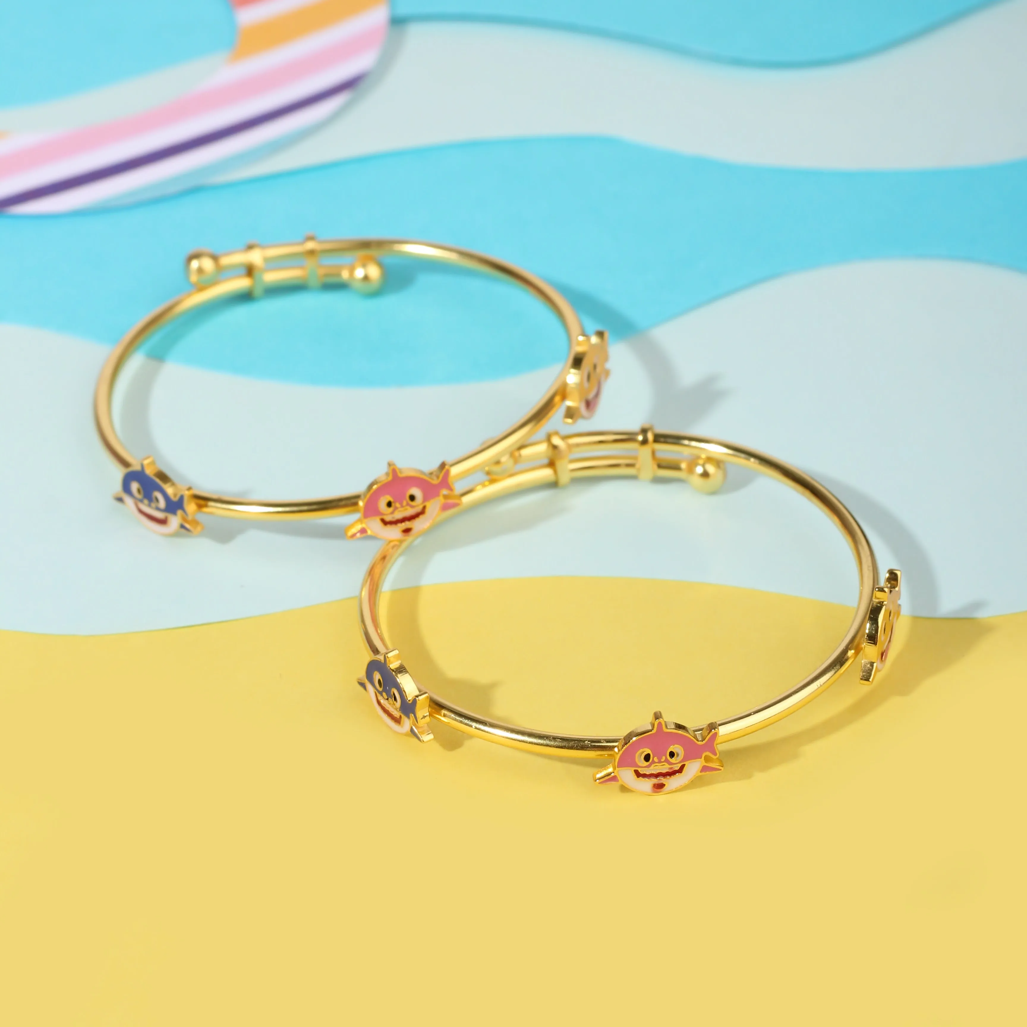 Elegante Kids Baby Shark Bangle